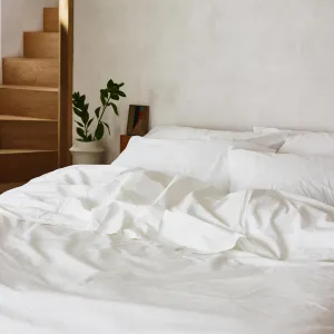 White Washed Cotton Percale Duvet Cover Piglet In Bed